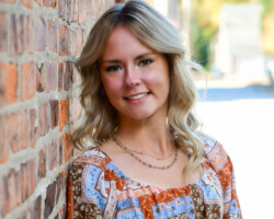 Olivia Z.<br>Joliet, IL Olivia Zelinski